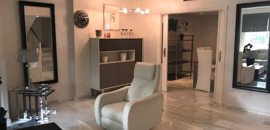 Townhouse Urb. Los Naranjos