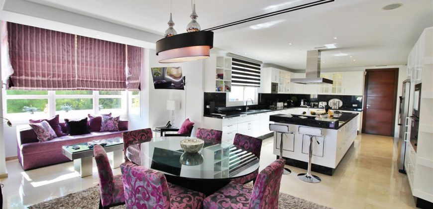 La Cerquilla, Luxury villa