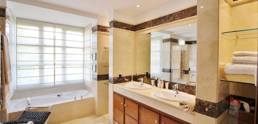 La Cerquilla, Luxury villa