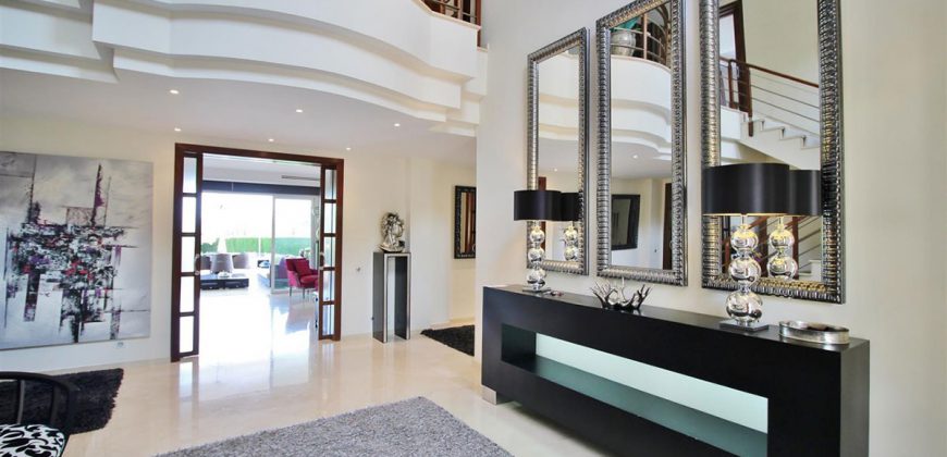 La Cerquilla, Luxury villa