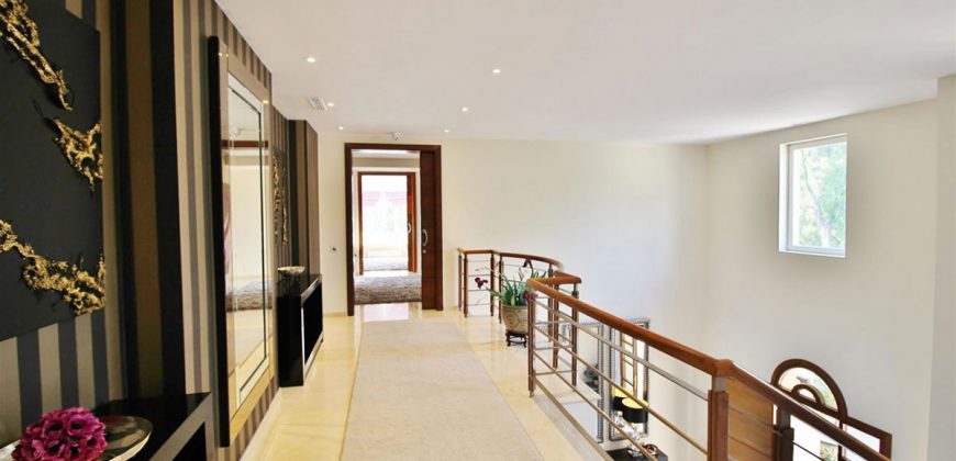 La Cerquilla, Luxury villa