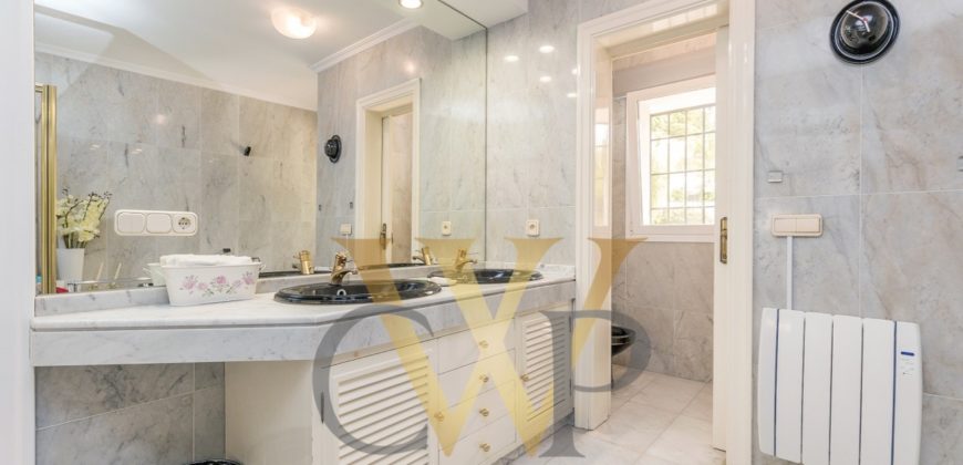 VILLA FOR SALE IN TORRE REAL