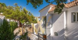 Villa for sale in La Mairena – Elviria