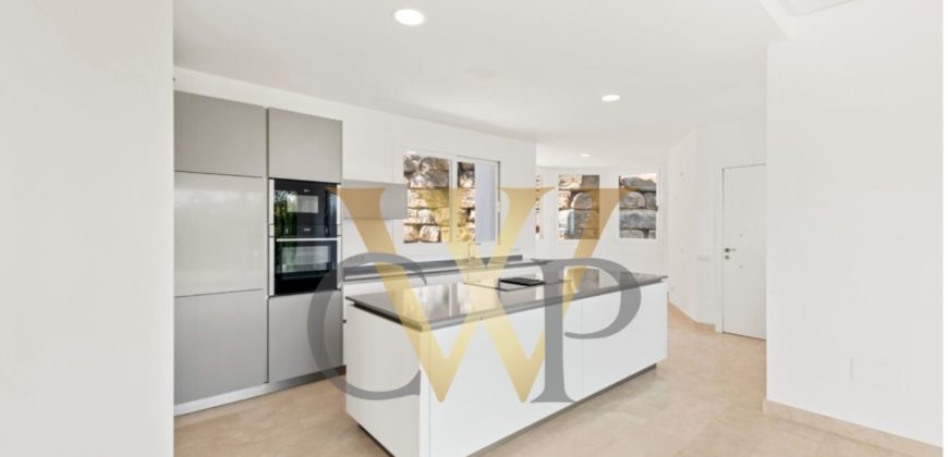 Villa for sale in La Mairena – Elviria