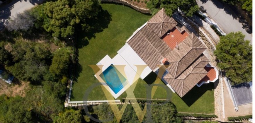 Villa for sale in La Mairena – Elviria