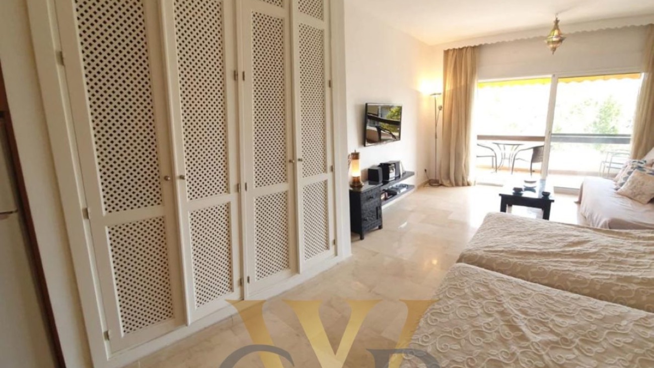 Villa for sale in La Mairena – Elviria