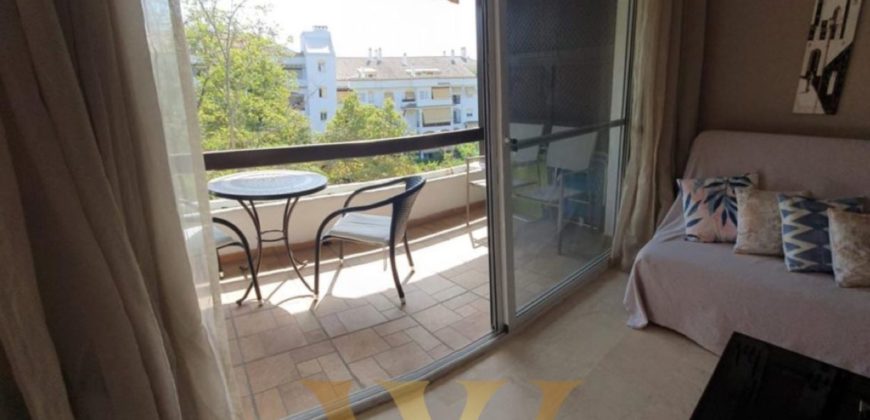 Villa for sale in La Mairena – Elviria