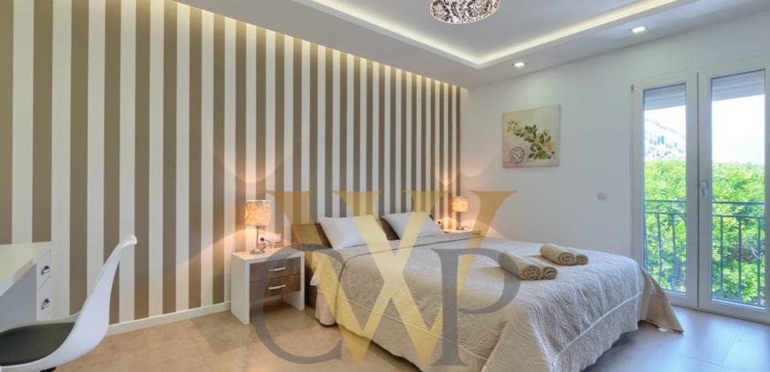 APARTMENT IN PUERTO BANUS