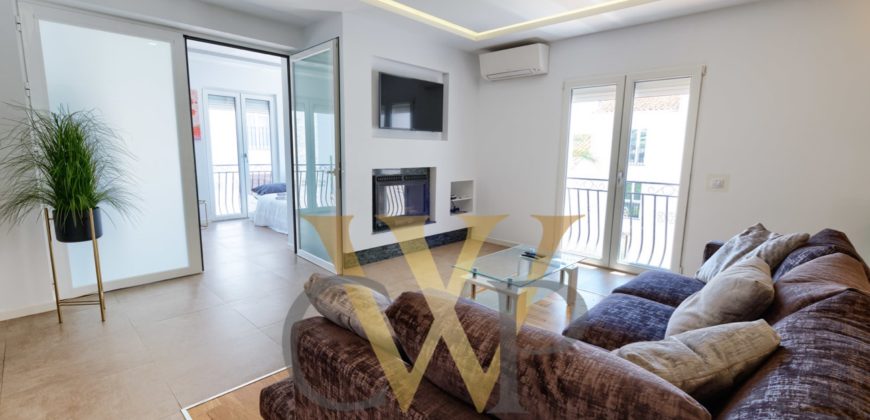 APARTMENT IN PUERTO BANUS