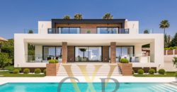VILLA IN NUEVA ANDALUCIA