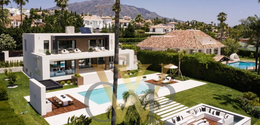 VILLA IN NUEVA ANDALUCIA