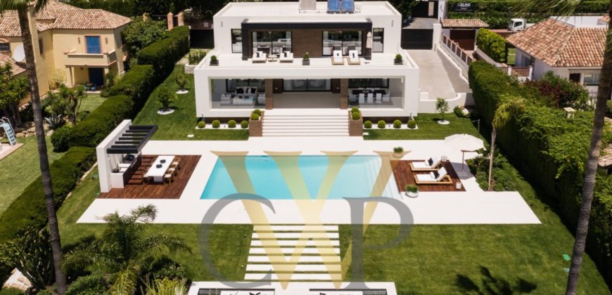 VILLA IN NUEVA ANDALUCIA