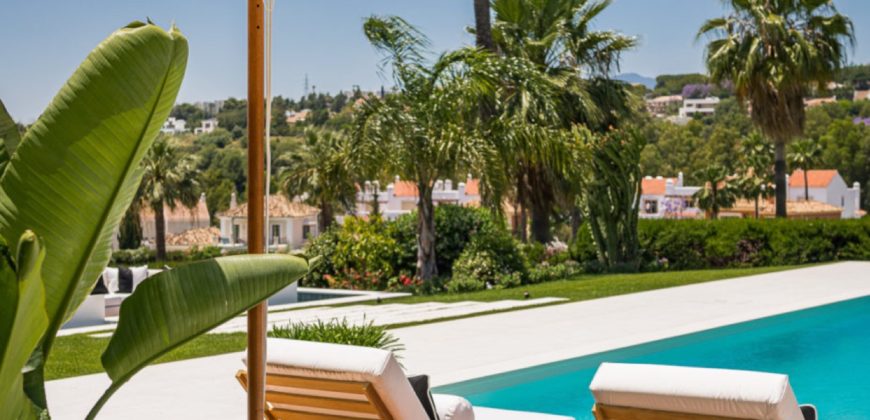 VILLA IN NUEVA ANDALUCIA