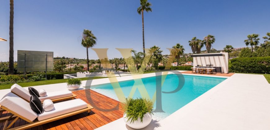 VILLA IN NUEVA ANDALUCIA