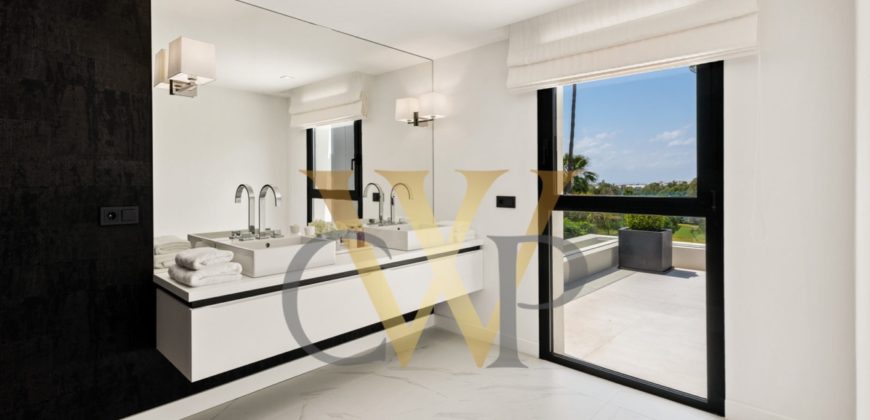 VILLA IN NUEVA ANDALUCIA