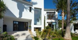 VILLA IN NUEVA ANDALUCIA