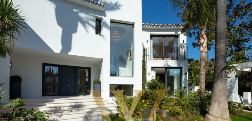 VILLA IN NUEVA ANDALUCIA