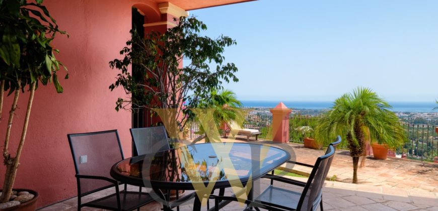 APARTMENT IN BENAHAVIS
