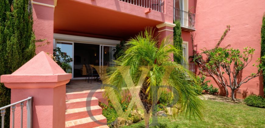 APARTMENT IN BENAHAVIS