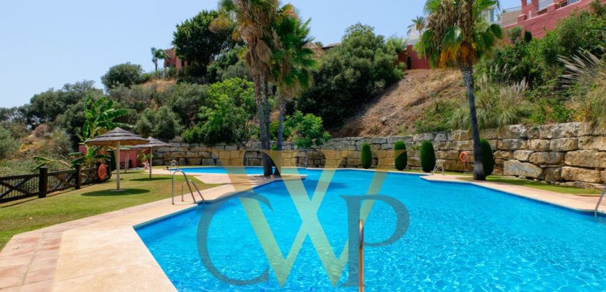 APARTMENT IN BENAHAVIS