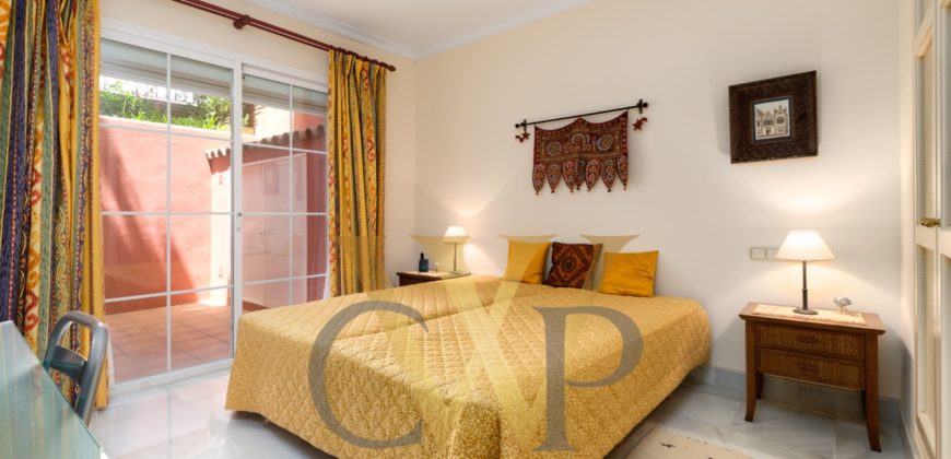 APARTMENT IN BENAHAVIS
